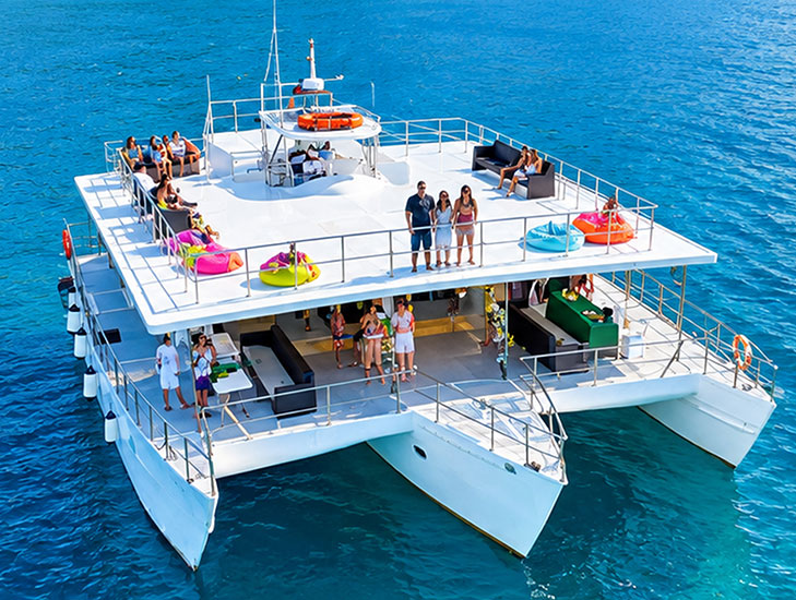 72ft. Trimaran seen from above